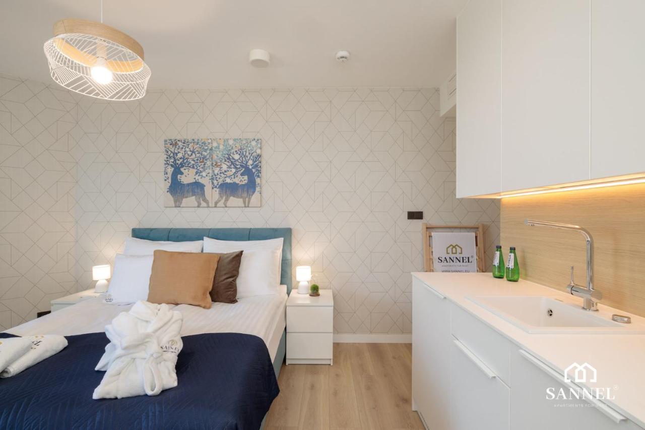 Apartament Horizon Z Dostepem Do Basenow,Strefy Saun,Jacuzzi- Pinea Apartments Pobierowo-Sannel Apartments For Rent Экстерьер фото